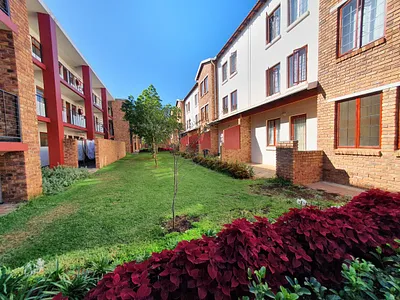 1 Bedroom Apartment For Sale in Pretoria - HJzK.webp