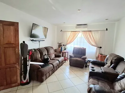 4 Bedroom House For Sale in Pretoria - ygUl.webp