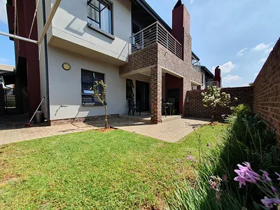 3 Bedroom Apartment For Sale in Pretoria - fCsM.webp