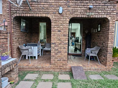 2 Bedroom Townhouse For Sale in Pretoria - kPZo.webp
