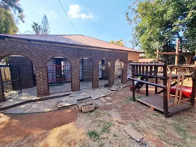 4 Bedroom House To Rent in Pretoria - MTR8.webp