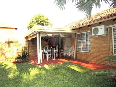 3 Bedroom Townhouse For Sale in Pretoria - ETQ6.webp