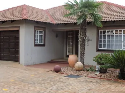 3 Bedroom Townhouse For Sale in Mookgopong - cQVs.webp