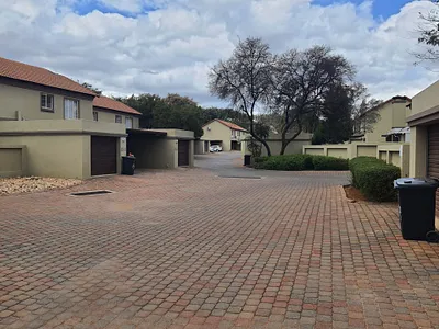2 Bedroom Apartment For Sale in Pretoria - mBB8.webp