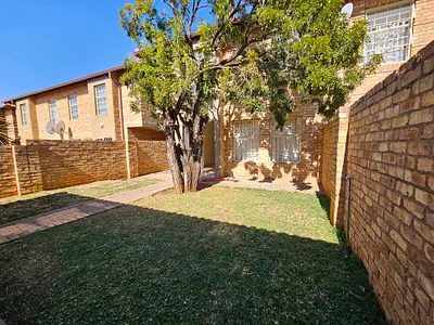 3 Bedroom Apartment For Sale in Pretoria - kdKG.webp