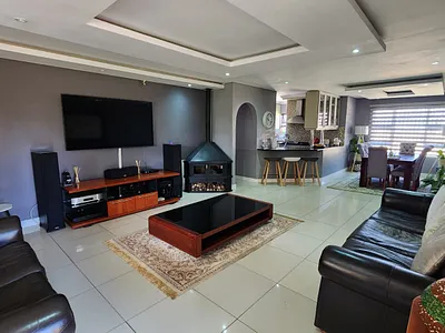4 Bedroom House For Sale in Centurion - img