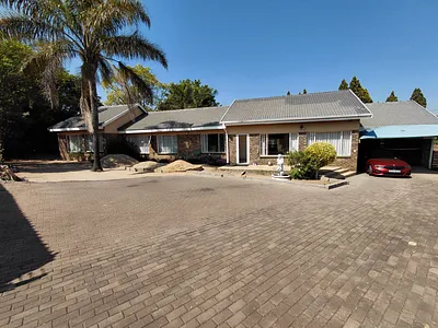 3 Bedroom House For Sale in Centurion - ISOY.webp