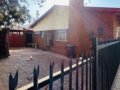 3 Bedroom House For Sale in Pretoria - img