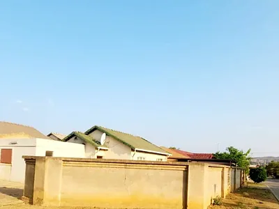 2 Bedroom House For Sale in Pretoria - VW8j.webp