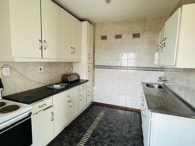 2.5 Bedroom Apartment For Sale in Pretoria - a8bj.webp