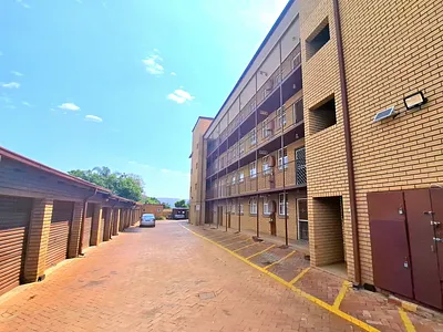 2 Bedroom Apartment For Sale in Pretoria - iLfq.webp