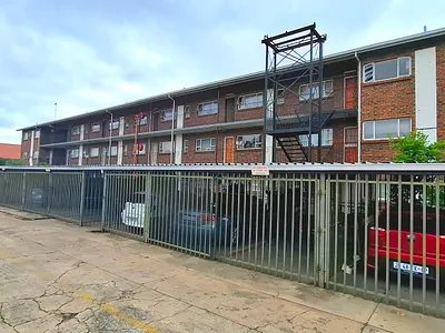 2 Bedroom Apartment To Rent in Pretoria - TEci.webp
