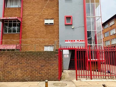 1.5 Bedroom Apartment For Sale in Pretoria - pxuX.webp