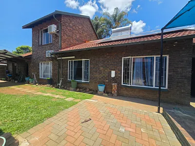 5 Bedroom House For Sale in Pretoria - mU48.webp