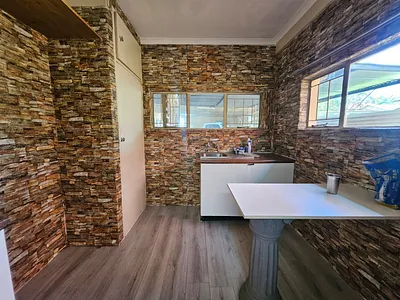 1 Bedroom Apartment To Rent in Pretoria - XTJn.webp