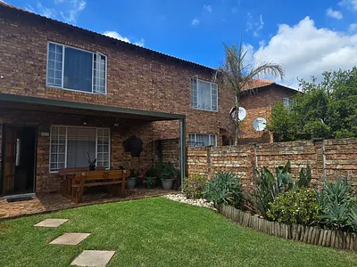 2 Bedroom Apartment For Sale in Pretoria - tviR.webp
