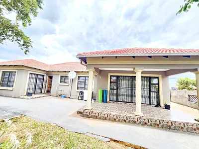 3 Bedroom House For Sale in Pretoria - GzUQ.webp