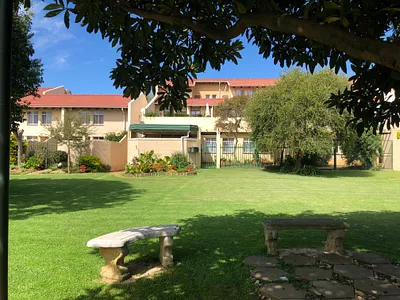 2 Bedroom Townhouse For Sale in Pretoria - CbWR.webp