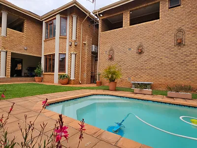 4 Bedroom House For Sale in Pretoria - vvEI.webp