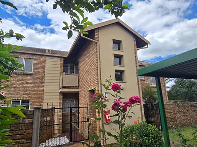 2 Bedroom Apartment For Sale in Pretoria - VTgt.webp