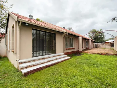 3 Bedroom House For Sale in Pretoria - img