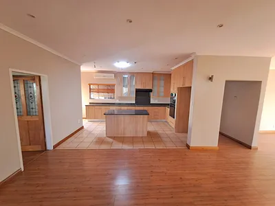 5 Bedroom House To Rent in Pretoria - eAHN.webp