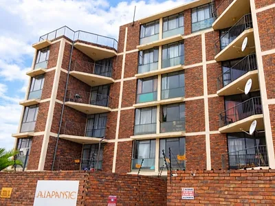 2 Bedroom Apartment For Sale in Pretoria - KqDZ.webp