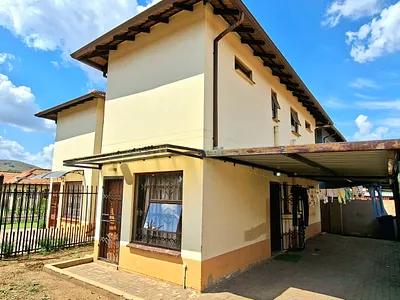 3 Bedroom Apartment To Rent in Pretoria - Ku58.webp