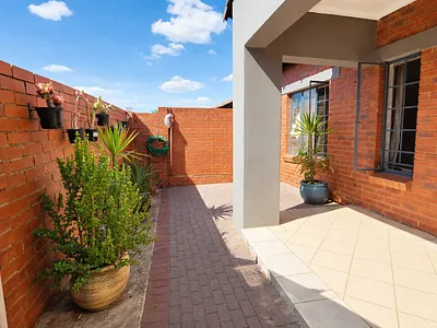 3 Bedroom House For Sale in Centurion - 66wL.webp