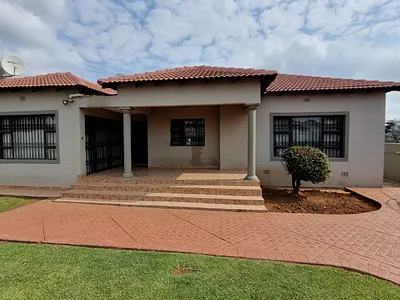3 Bedroom House For Sale in Pretoria - gRKU.webp