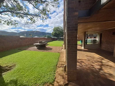 2 Bedroom Apartment For Sale in Pretoria - 5zSz.webp