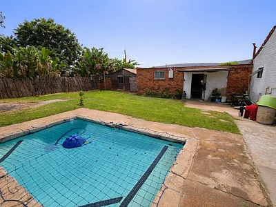 4 Bedroom House For Sale in Pretoria - AC6j.webp