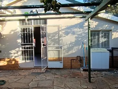 1 Bedroom Apartment To Rent in Pretoria - 88wy.webp