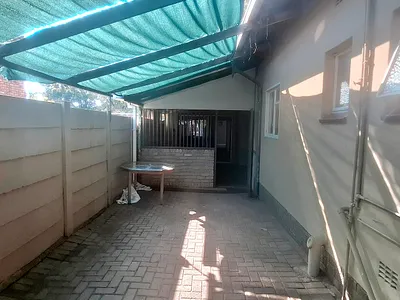 1 Bedroom Apartment To Rent in Pretoria - lC9Q.webp