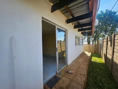 1 Bedroom Apartment To Rent in Pretoria - kJHG.webp
