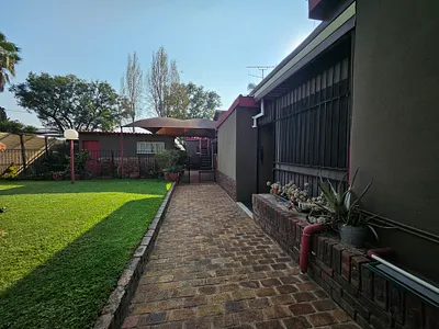 3 Bedroom House For Sale in Pretoria - Nil6.webp