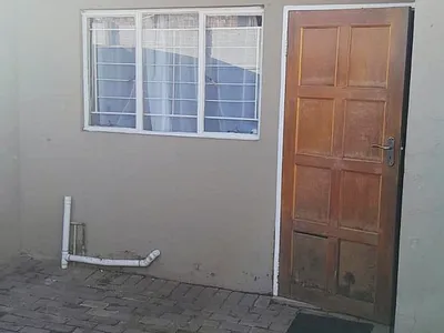 1 Bedroom House To Rent in Pretoria - img