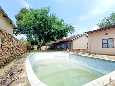4 Bedroom House For Sale in Pretoria - img
