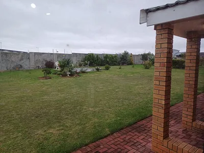 2 Bedroom House For Sale in Jeffreys Bay - 7KCD.webp