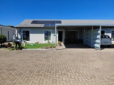 3 Bedroom Townhouse For Sale in Jeffreys Bay - lAOe.webp