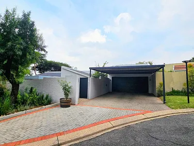 4 Bedroom Townhouse For Sale in Sandton - img