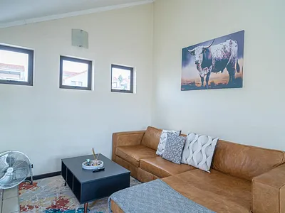 1 Bedroom Apartment To Rent in Sandton - dEBp.webp