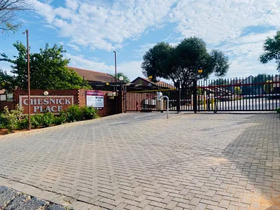 2 Bedroom Townhouse To Rent in Noordwyk, Midrand - img