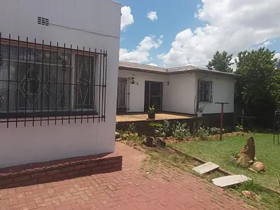 4 Bedroom House For Sale in Germiston - tneW.webp