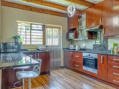 3 Bedroom Townhouse To Rent in Sandton - pKQf.webp