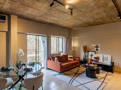 1 Bedroom Apartment For Sale in Bedfordview - img