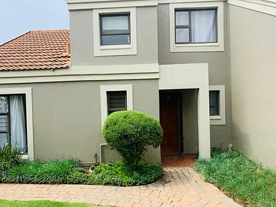 3 Bedroom House To Rent in Sandton - img