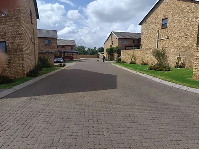 2 Bedroom Apartment For Sale in Benoni - 9pR3.webp