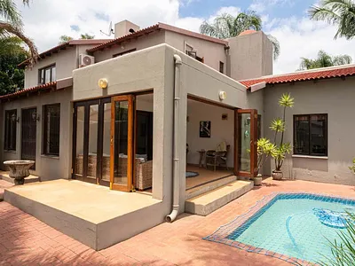 4 Bedroom House For Sale in Randburg - y8eR.webp