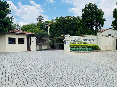 2 Bedroom Apartment For Sale in Sandton - img